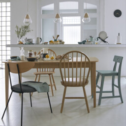 Set of 2 Windsor Spindle Back Chairs - thumbnail 2