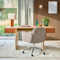 Melko Graphic Print Rug in 100% Wool - thumbnail 2