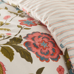 Shirley Duvet Cover in Washed Cotton - thumbnail 4