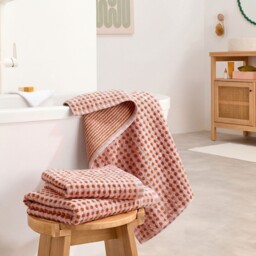 Granna Jacquard Towelling Woven 500g Maxi Bath Towel - thumbnail 3