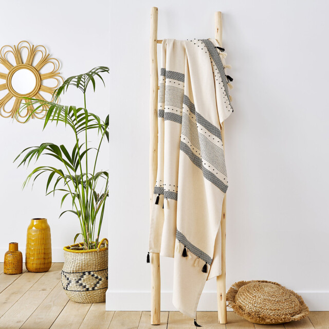 Parfecto Ecru Blanket - image 1