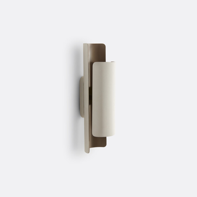 Keinta Metal Wall Light - image 1