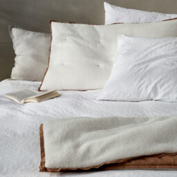 Miren Natural Cotton Jacquard Pillowcase - thumbnail 2
