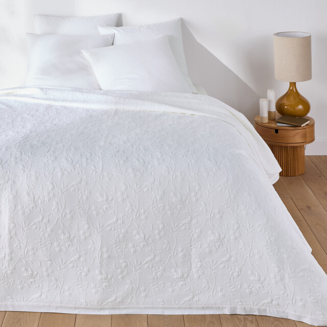 Nessa Quilted Bedspread - image 1