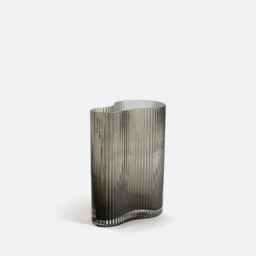 Anija 21cm High Ribbed Smoked Glass Vase - thumbnail 4