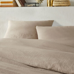 Washed Recycled Polyester Microfibre Bed Set - thumbnail 2