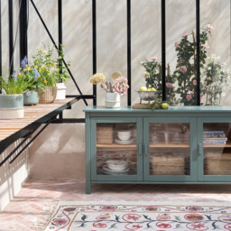 Alvina Low 3-Door Cabinet in Pine and MDF, Length 160cm - thumbnail 2