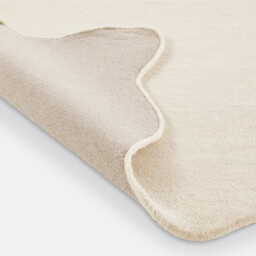 Scalero Scalloped 100% Wool Rug - thumbnail 3