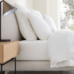 Yafa 100% Organic Cotton Muslin 200 Thread Count Pillowcase - thumbnail 1