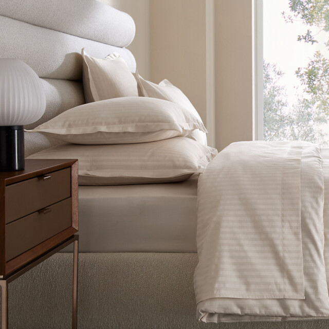 Galor Cotton Satin 400 Thread Count Pillowcase - image 1