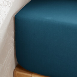 Scenario 32cm High Plain Polycotton Fitted Sheet - thumbnail 2