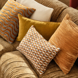 Susana Cushion Cover in Panne Velvet - thumbnail 2