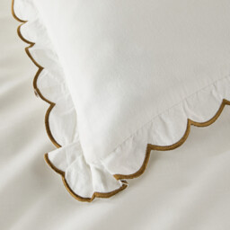 Scenario Plain Washed Cotton Scalloped Child's Pillowcase - thumbnail 4