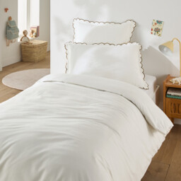 Scenario Plain Washed Cotton Scalloped Child's Pillowcase - thumbnail 2