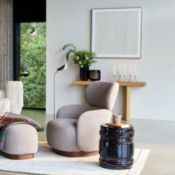 Olaga Console Table in Oak and Oak Veneer, L140cm - thumbnail 2
