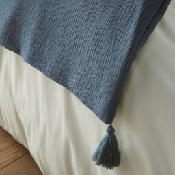 Kulma Quilted Cushion Cover in Cotton Muslin - thumbnail 3