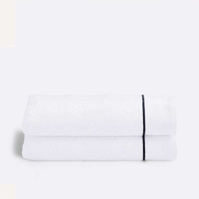 Victor Hand Towels in Combed Cotton 675g/m2 in Set of 2 - image 1