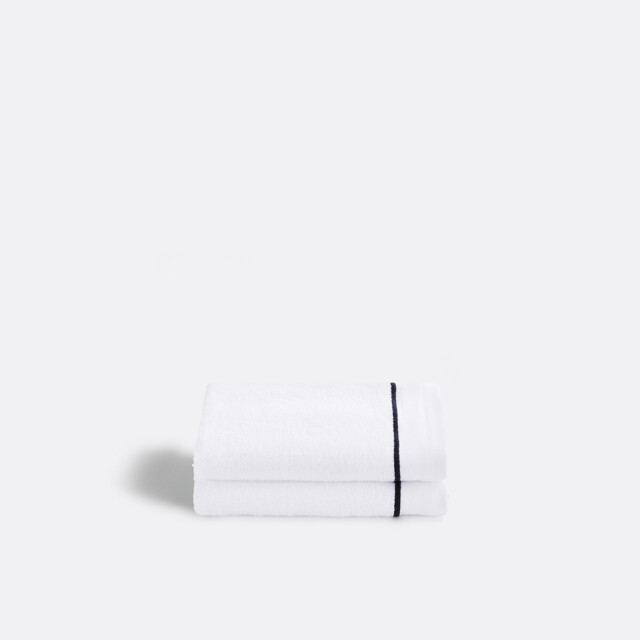 Victor Face Towels in Combed Cotton 675g/m2 in Set of 2 - image 1