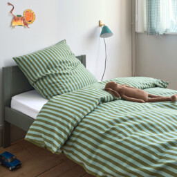Child's Sacha Green 50% Recycled Cotton Duvet Cover Set with Square Pillowcase - thumbnail 3