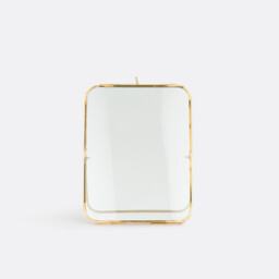 Uyova Upright Photo Frame in Brass and Glass, H23cm - thumbnail 3
