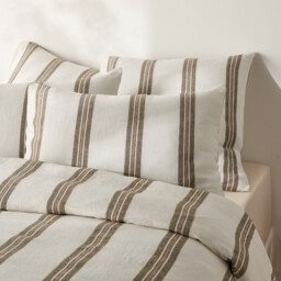 Aelle Washed Linen Pillowcase - thumbnail 3