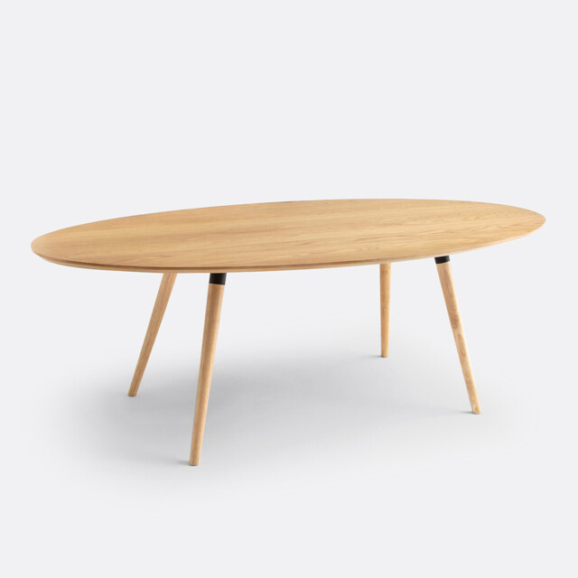 Blutante 6-8 Seater Oval Dining Table in Oak Veneer - image 1