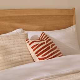 Ida King Size Wooden Bed - Whitewash Oak - thumbnail 4