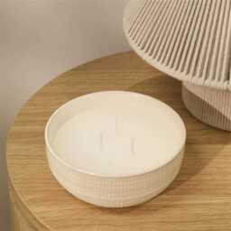 Alderney 3 Wick 13cm Clay Ceramic Candle - Oud Wood & Rose Scented - thumbnail 3