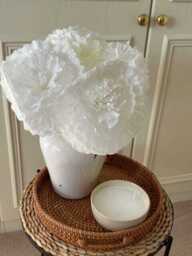 Alderney 3 Wick 13cm Clay Ceramic Candle - Oud Wood & Rose Scented - thumbnail 4