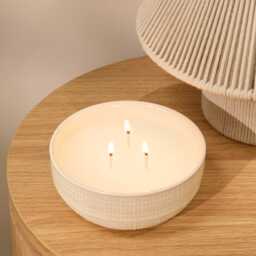 Alderney 3 Wick 13cm Clay Ceramic Candle - Oud Wood & Rose Scented - thumbnail 1
