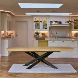Amelia Pale Oak Wood Dining Table - Extendable - Black Legs