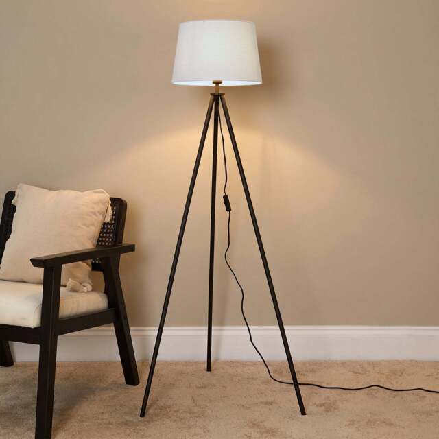 Litton 130cm Metal Floor Lamp - Black - image 1