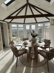 Willow Pale Oak Round Dining Table - thumbnail 5