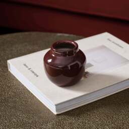 Clovelley 9cm Ceramic Sea Salt and Bergamot Candle - Burgundy