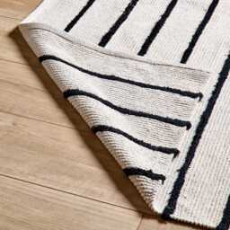 Evedon Black & Natural Striped Cotton Rug - 120 x 170cm - thumbnail 3
