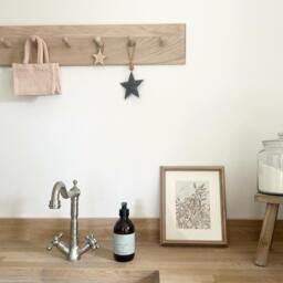 Willow Wooden Coat Rack with Shelf - Whitewash - thumbnail 2