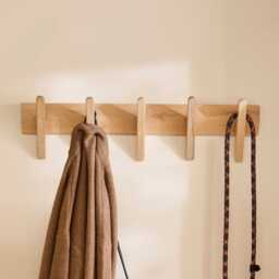 Roe Small Whitewash Oak Coat Rack - thumbnail 4