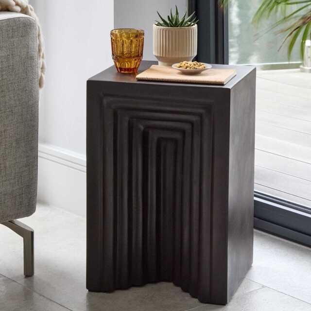 Karasi Black Concrete Side Table - image 1