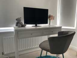 Stevie White Dressing Table with Drawers - thumbnail 5