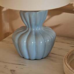 Dawes 30cm Cornflower Blue Ceramic Lamp Base & Coningsby Snow White Cotton Lampshade - 30cm - thumbnail 5