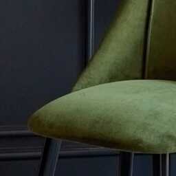 Amelia Whitewash Extendable Dining Table Set - 6 Seater - Freya Fern Green Dining Chairs - Black Legs - thumbnail 4
