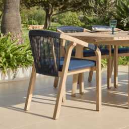 Saffron 6 Seater Extending Wooden Garden Dining Set with Shiro Navy Rope Chairs - thumbnail 4