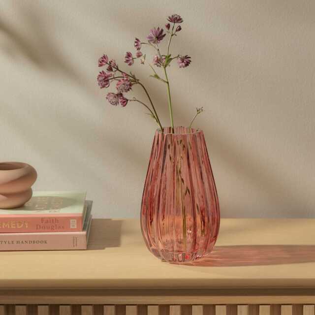 Veneto 20cm Glass Vase - Cerise - image 1