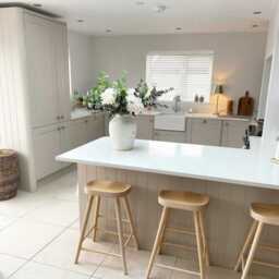 Silvester Classic Bar Stool - thumbnail 3