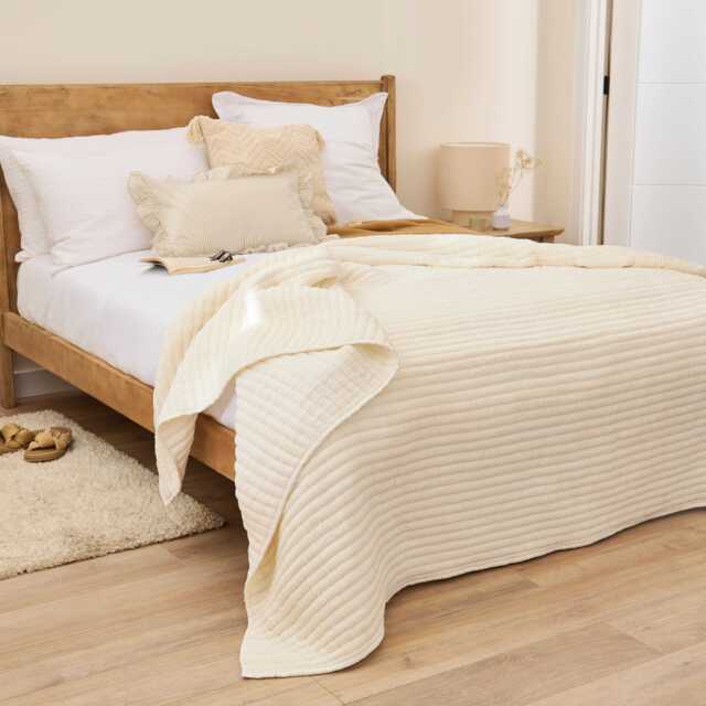 Malton 125x145cm Cotton Bedspread - White - image 1