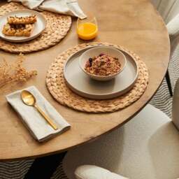 Levi Chalked Mango Wood Round Dining Table - Black Legs - thumbnail 5