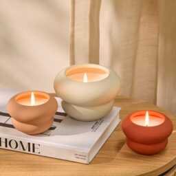 Surbiton Single Wick 9cm Ceramic Candle - Oud Wood & Rose Scent In Paprika - thumbnail 2