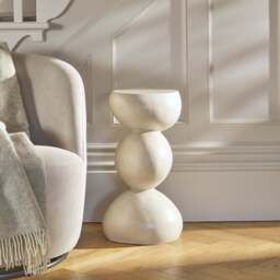 Alder 29cm Concrete Round Side Table - Sand - thumbnail 2