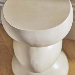 Alder 29cm Concrete Round Side Table - Sand - thumbnail 3
