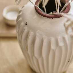 Chera 19cm Ceramic Vase - Off White - thumbnail 2